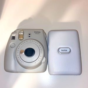 INSTAX MINI CAMERA AND PRINTER COMBINATION